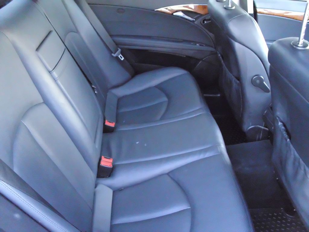2008 Mercedes-Benz E-Class Image 12