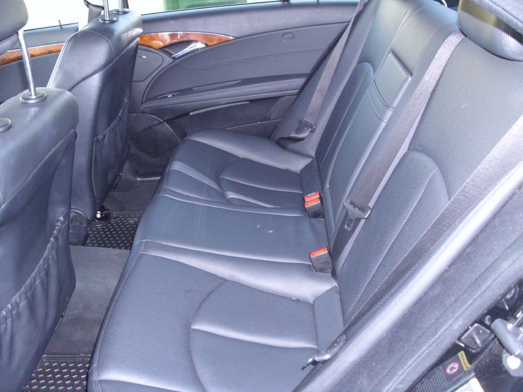 2008 Mercedes-Benz E-Class Image 16