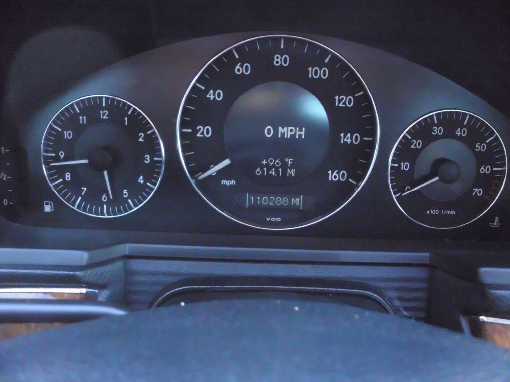 2008 Mercedes-Benz E-Class Image 17