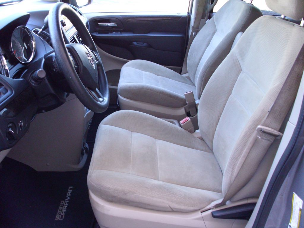 2016 Dodge Ram Van Image 9