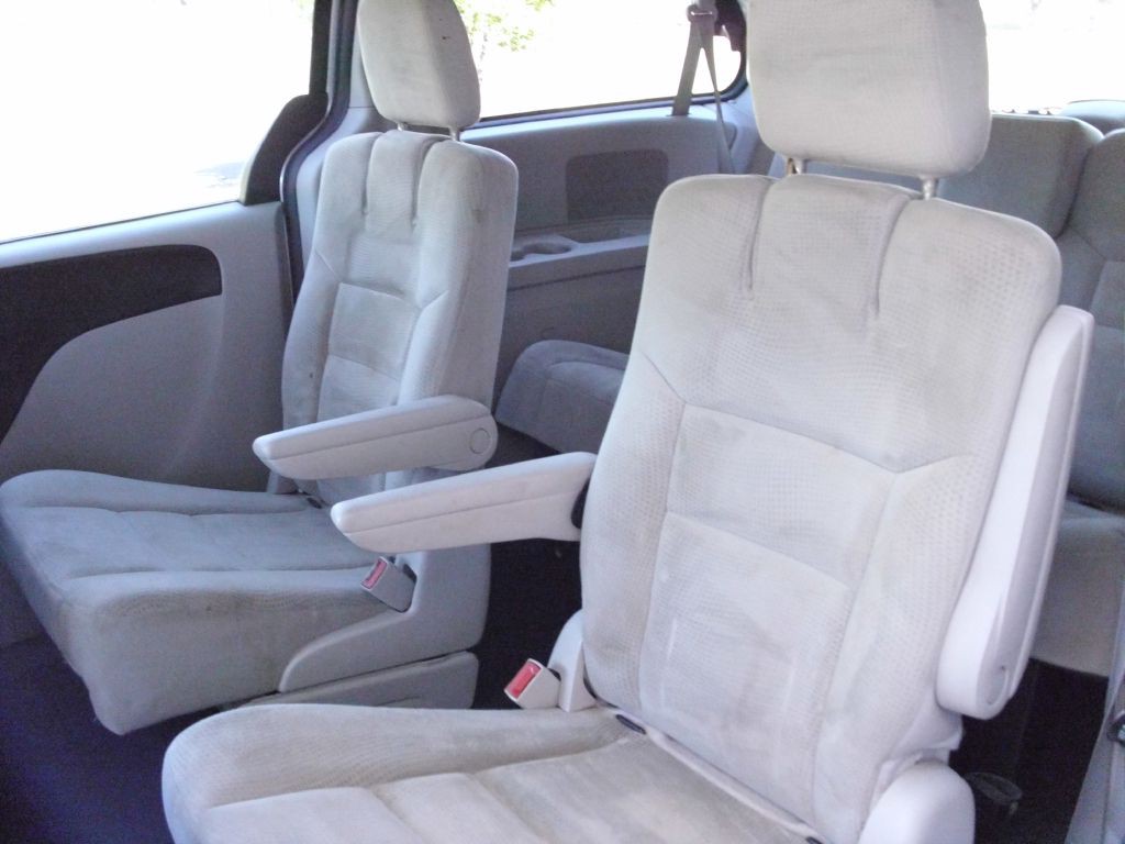 2016 Dodge Ram Van Image 21