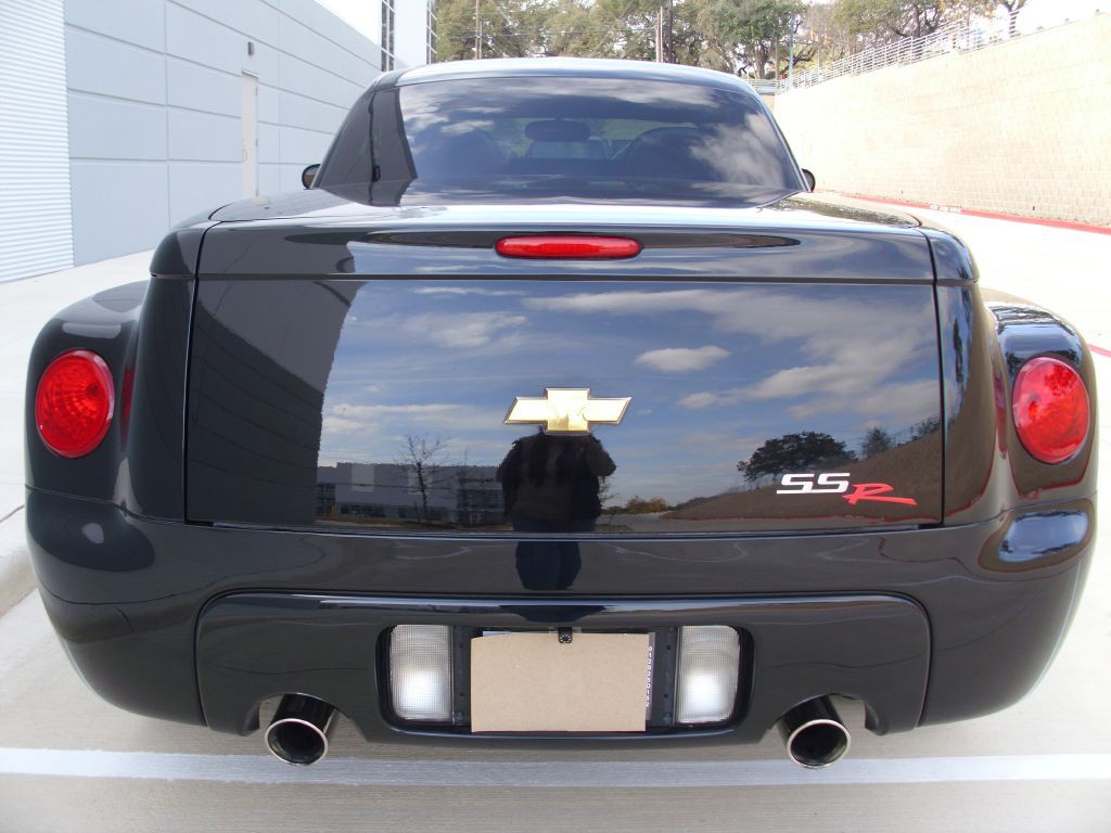 2003 Chevrolet SSR Image 7