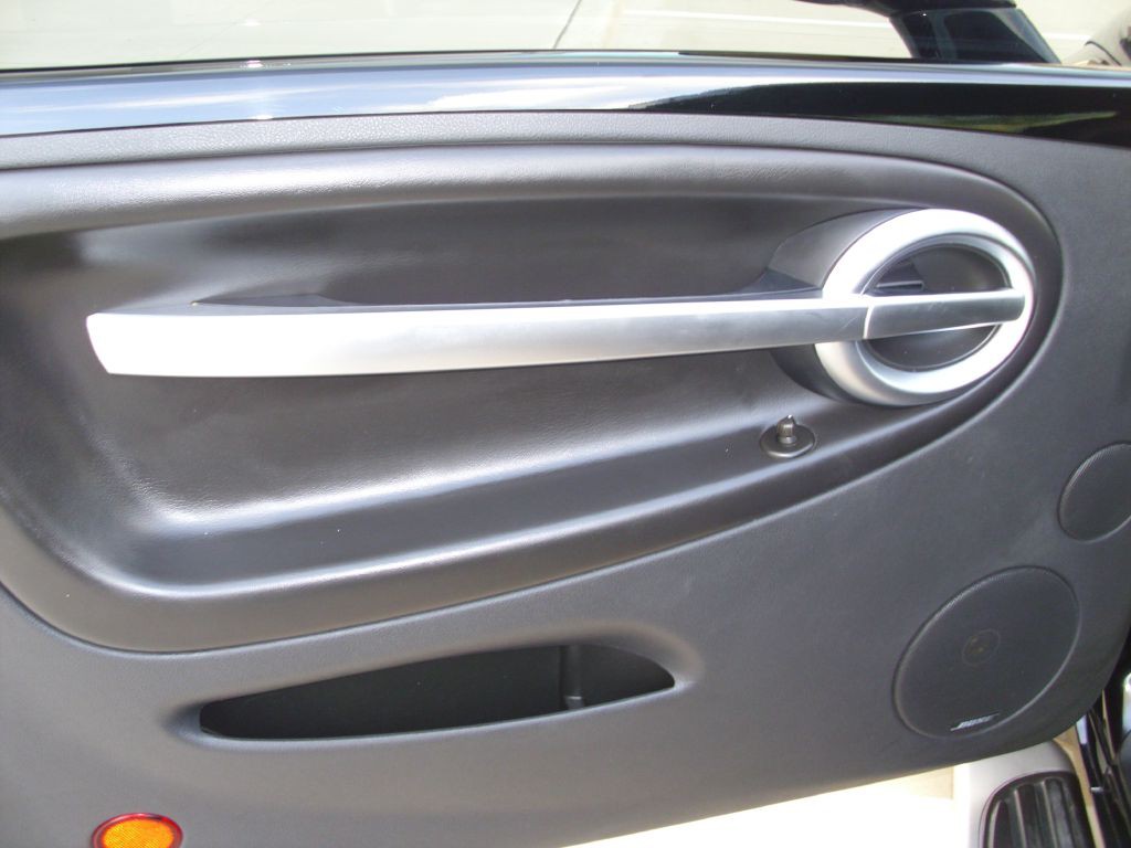 2003 Chevrolet SSR Image 12