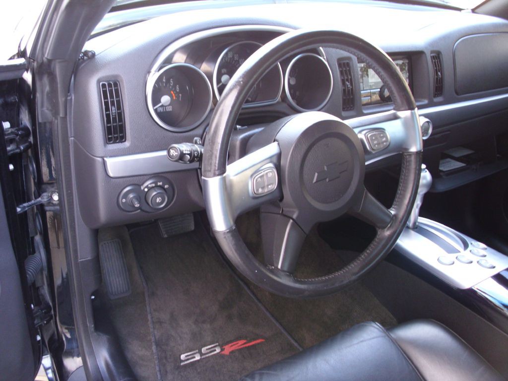 2003 Chevrolet SSR Image 14