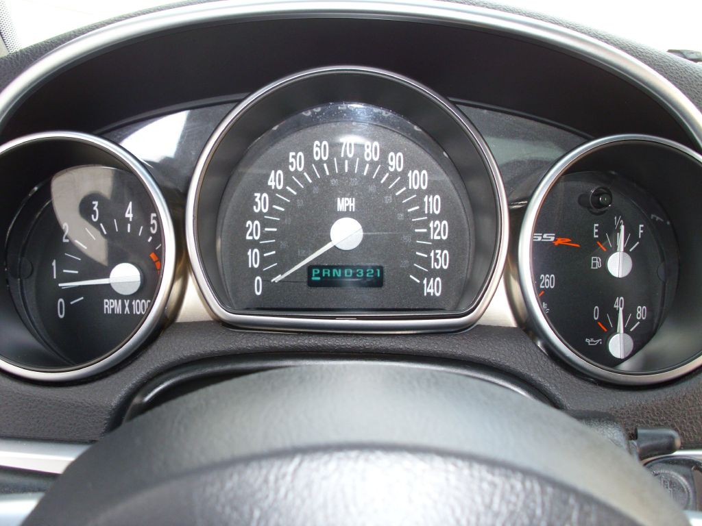 2003 Chevrolet SSR Image 17