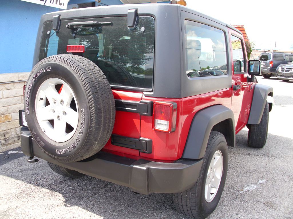 2011 Jeep Wrangler Image 6