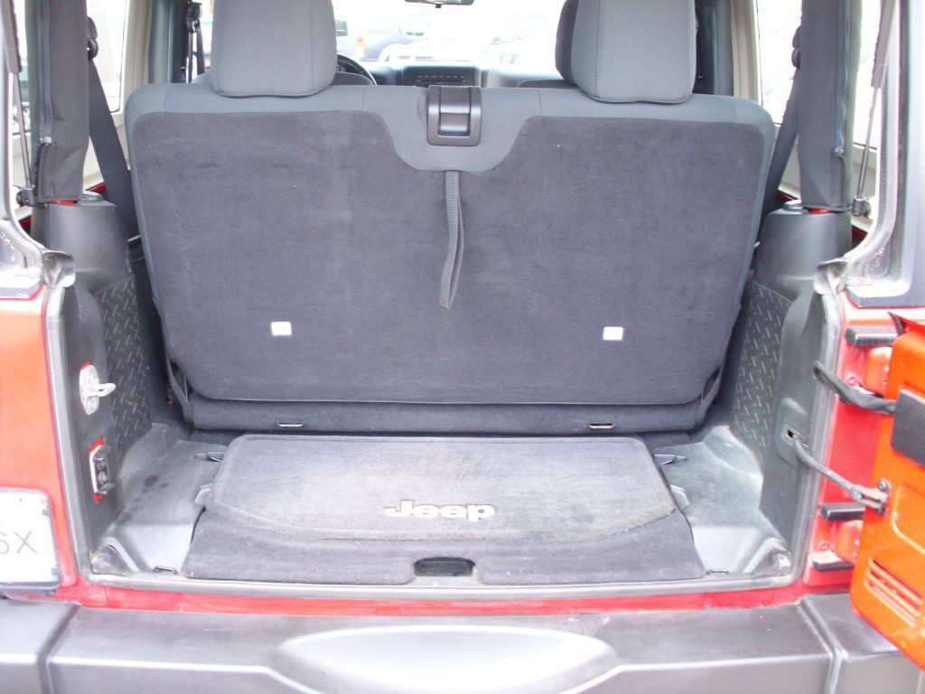 2011 Jeep Wrangler Image 20
