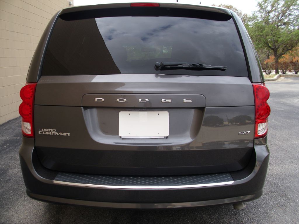 2016 Dodge Ram Van Image 5