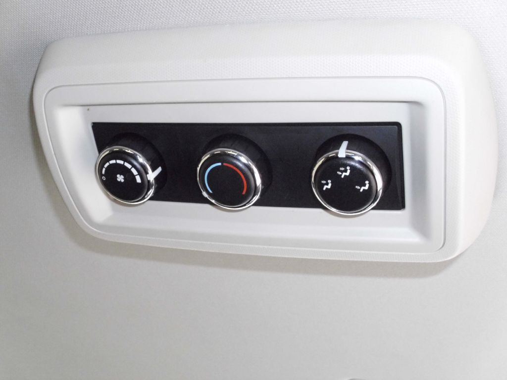 2016 Dodge Ram Van Image 14