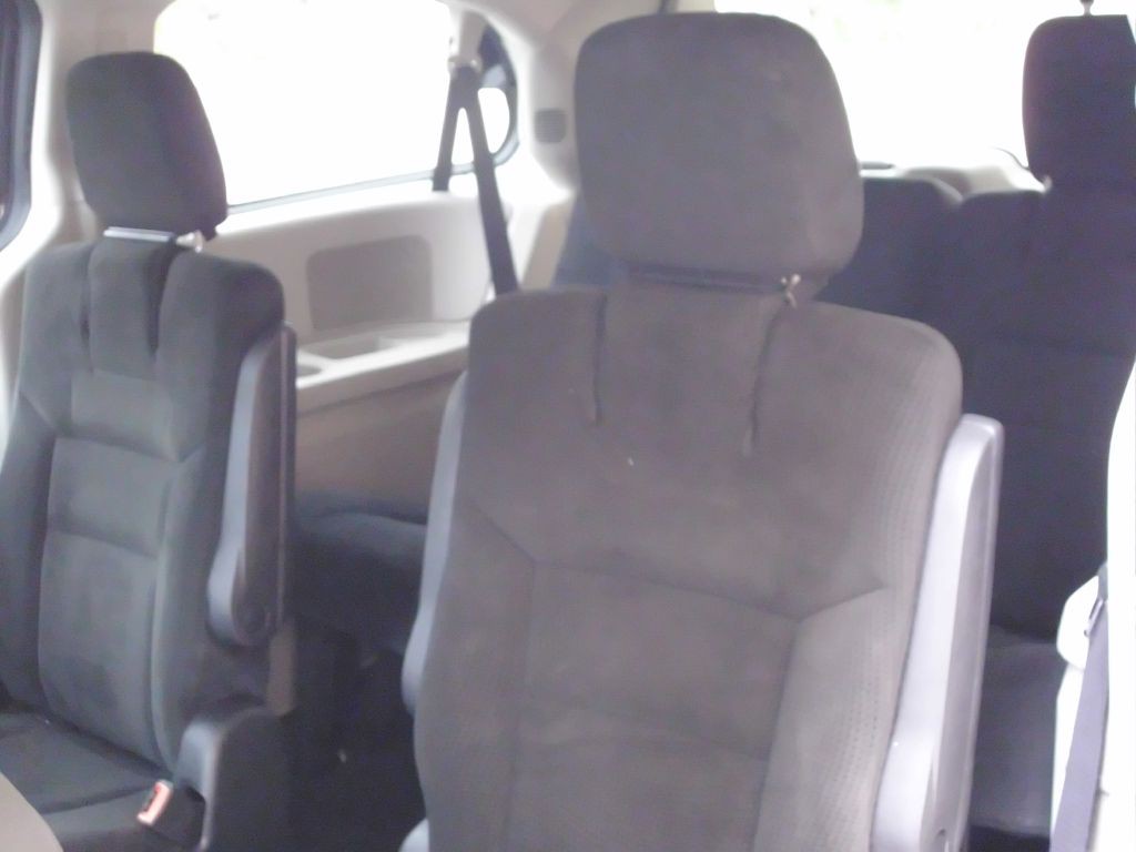 2016 Dodge Ram Van Image 18
