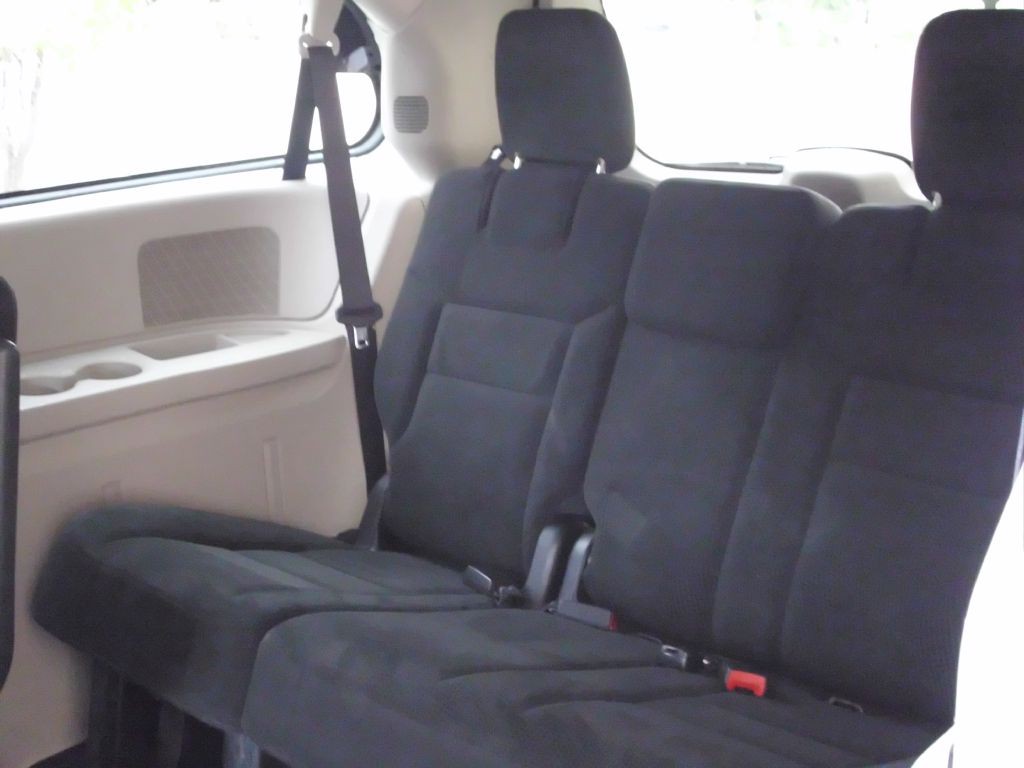 2016 Dodge Ram Van Image 19