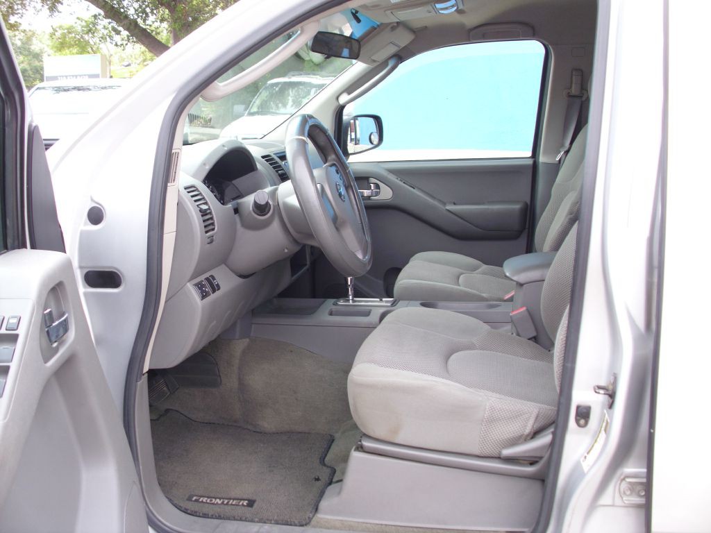 2006 Nissan Frontier Image 17