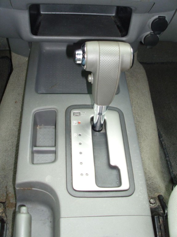 2006 Nissan Frontier Image 18