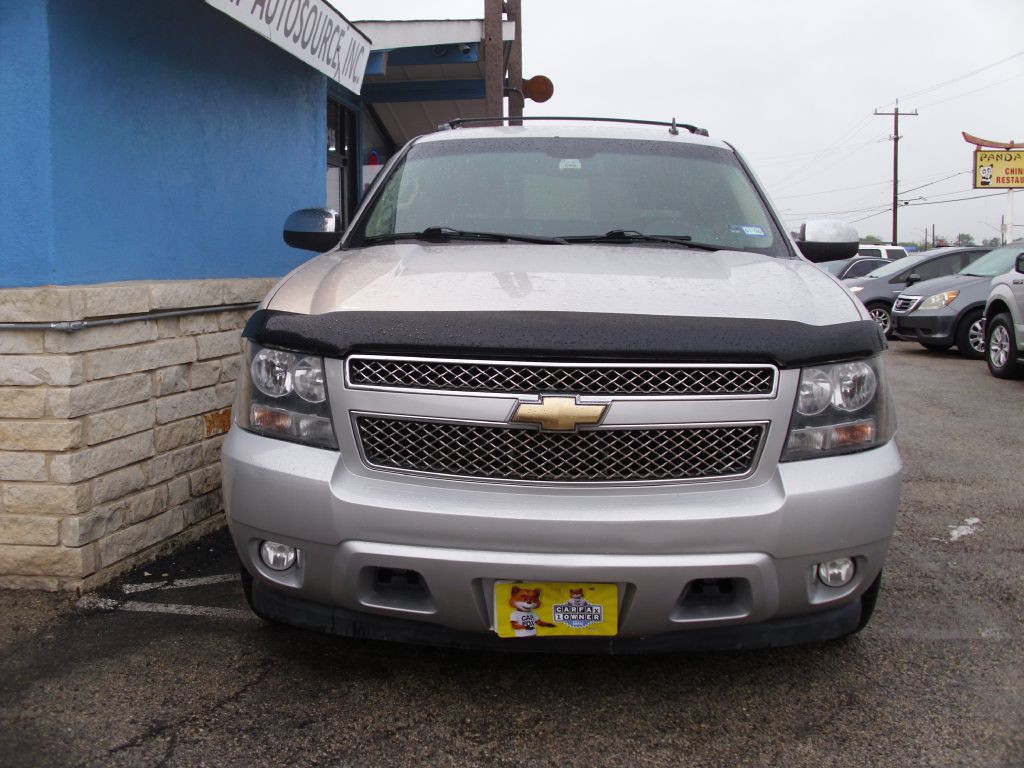 2011 Chevrolet Avalanche Image 5