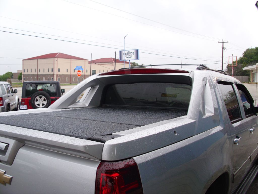 2011 Chevrolet Avalanche Image 7