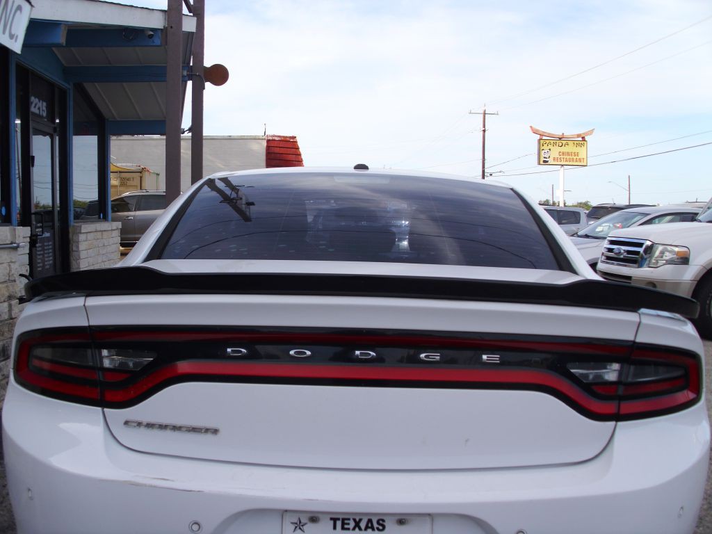 2016 Dodge Charger Image 9