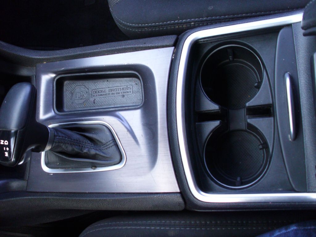 2016 Dodge Charger Image 22