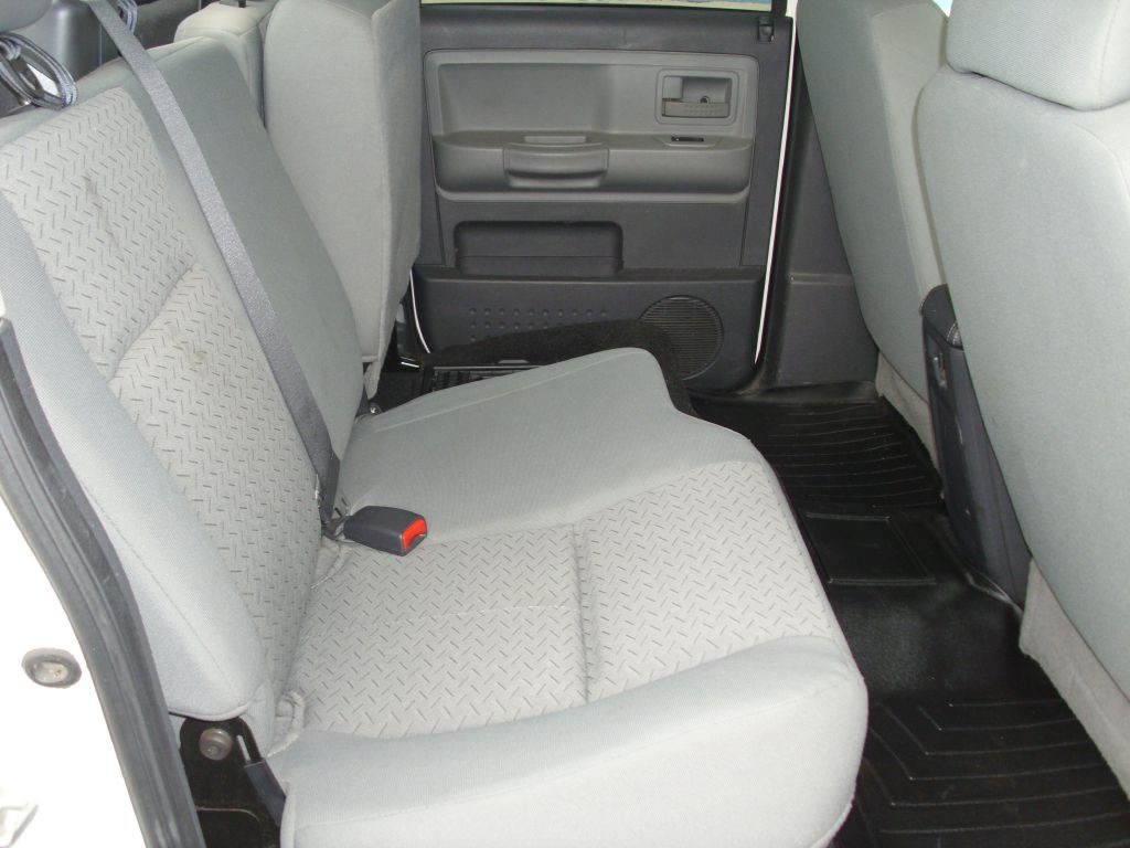 2009 Dodge Dakota Image 15