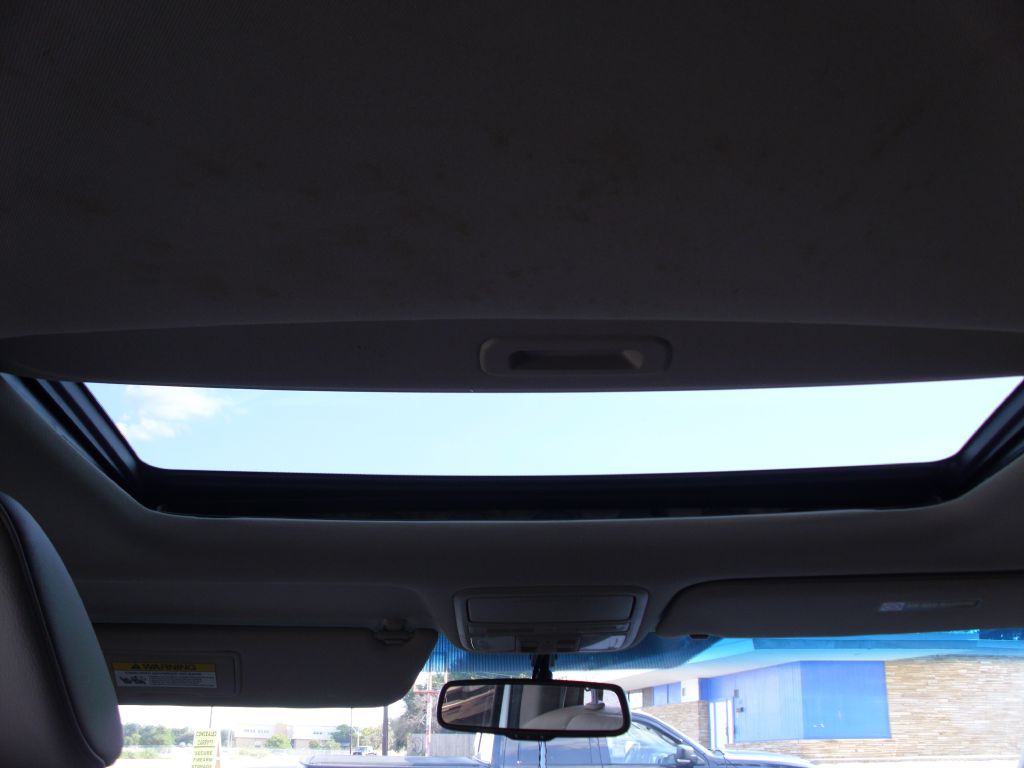 2012 Honda Odyssey Image 11