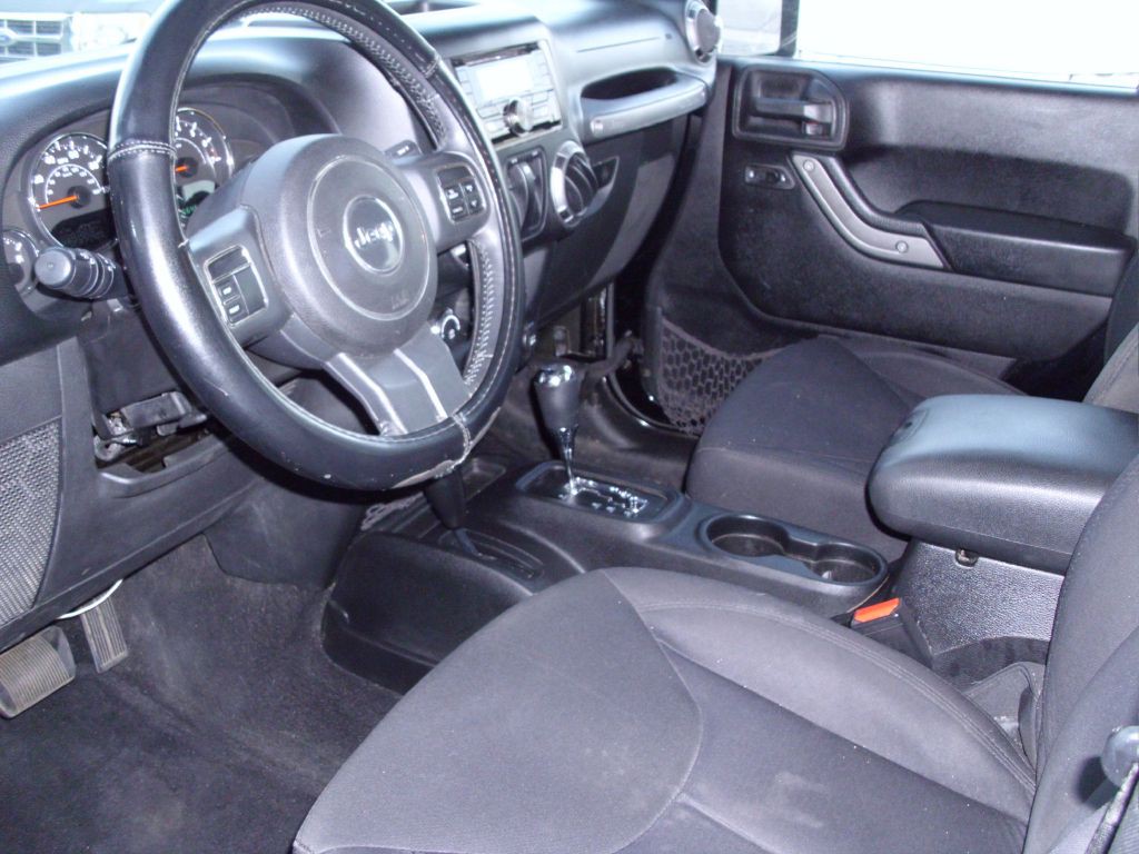 2014 Jeep Wrangler Image 11