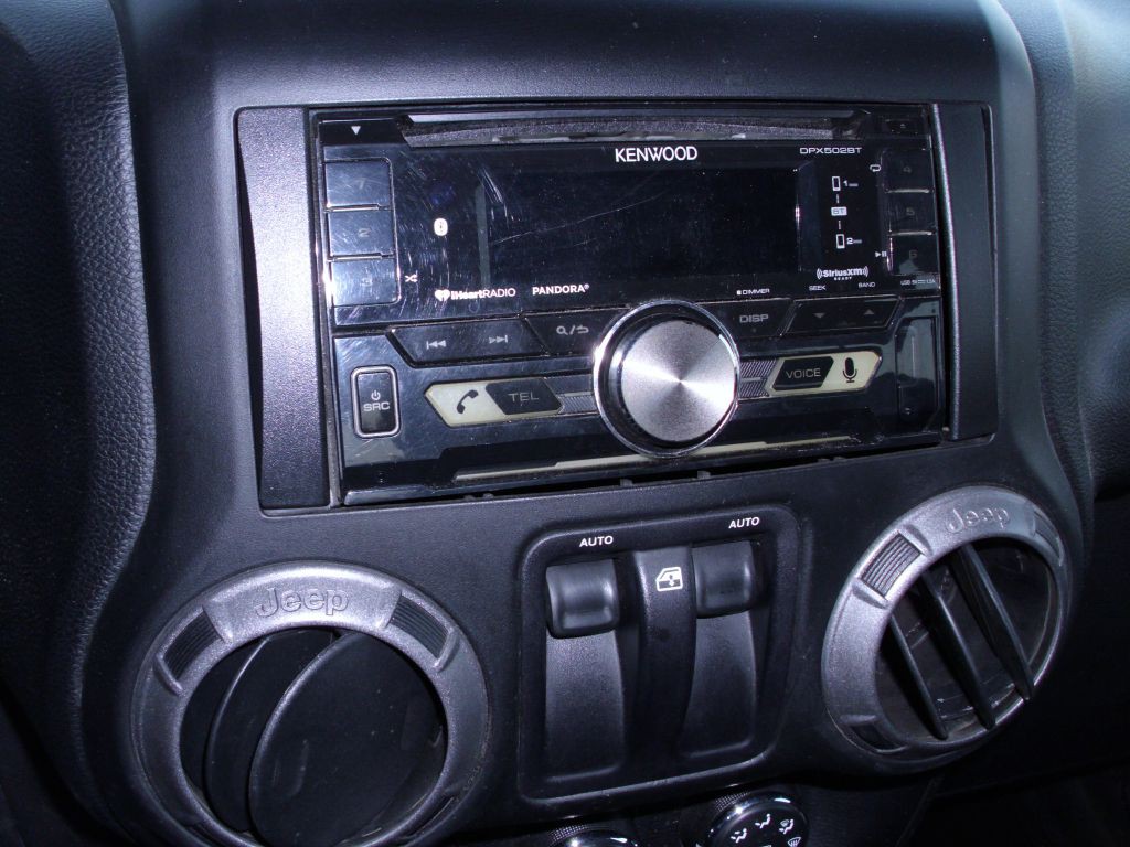 2014 Jeep Wrangler Image 23
