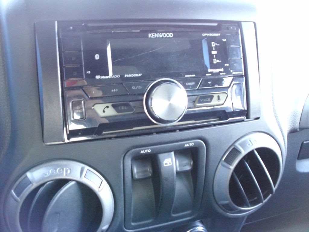 2014 Jeep Wrangler Image 24