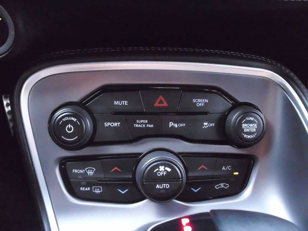 2020 Dodge Challenger Image 21