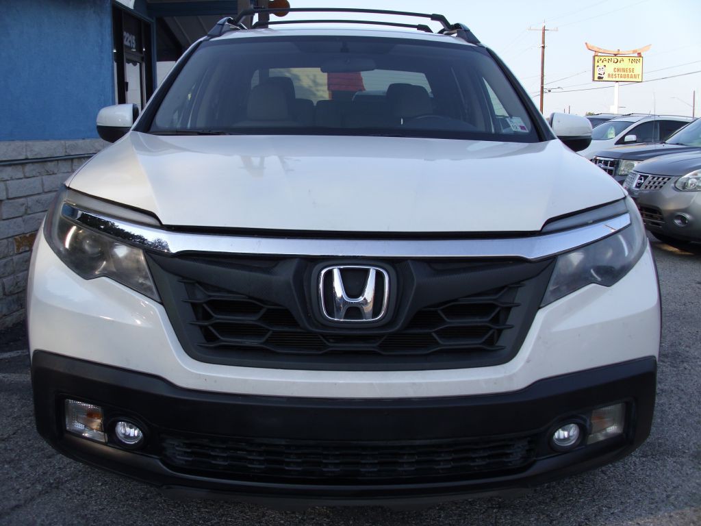 2017 Honda Ridgeline Image 3