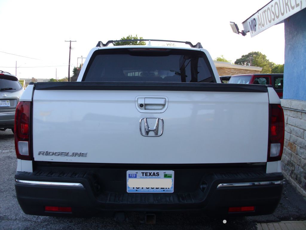 2017 Honda Ridgeline Image 5