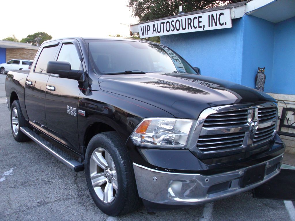 2014 RAM 1500 Image 3