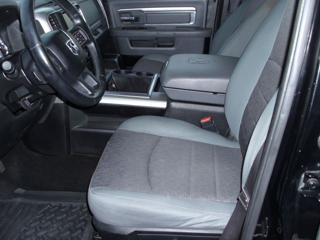 2014 RAM 1500 Image 13