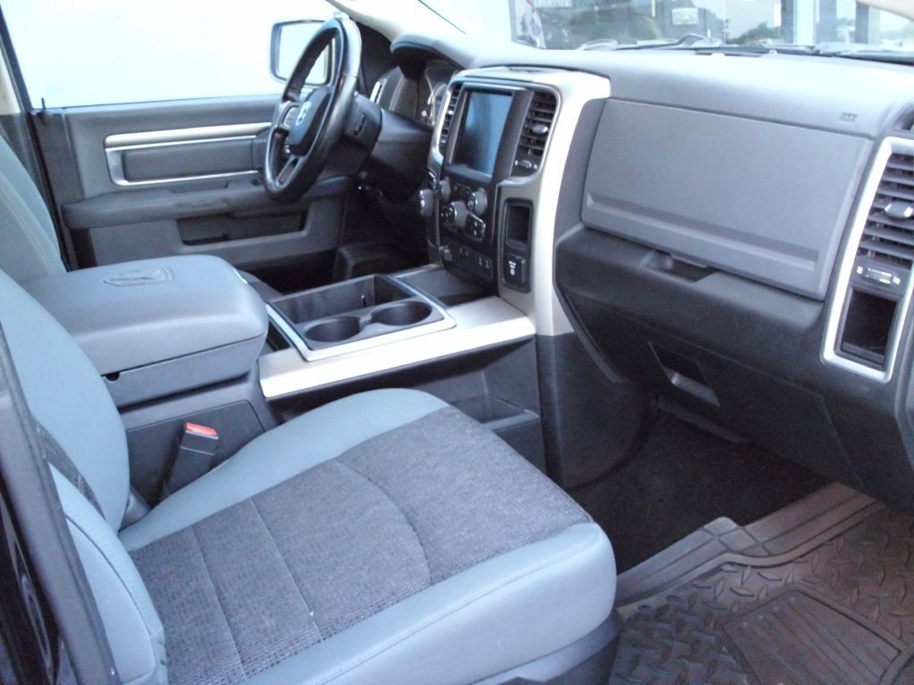 2014 RAM 1500 Image 15