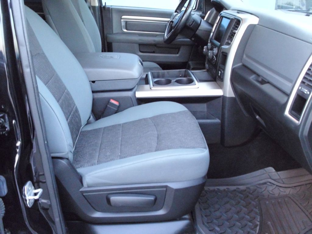 2014 RAM 1500 Image 16