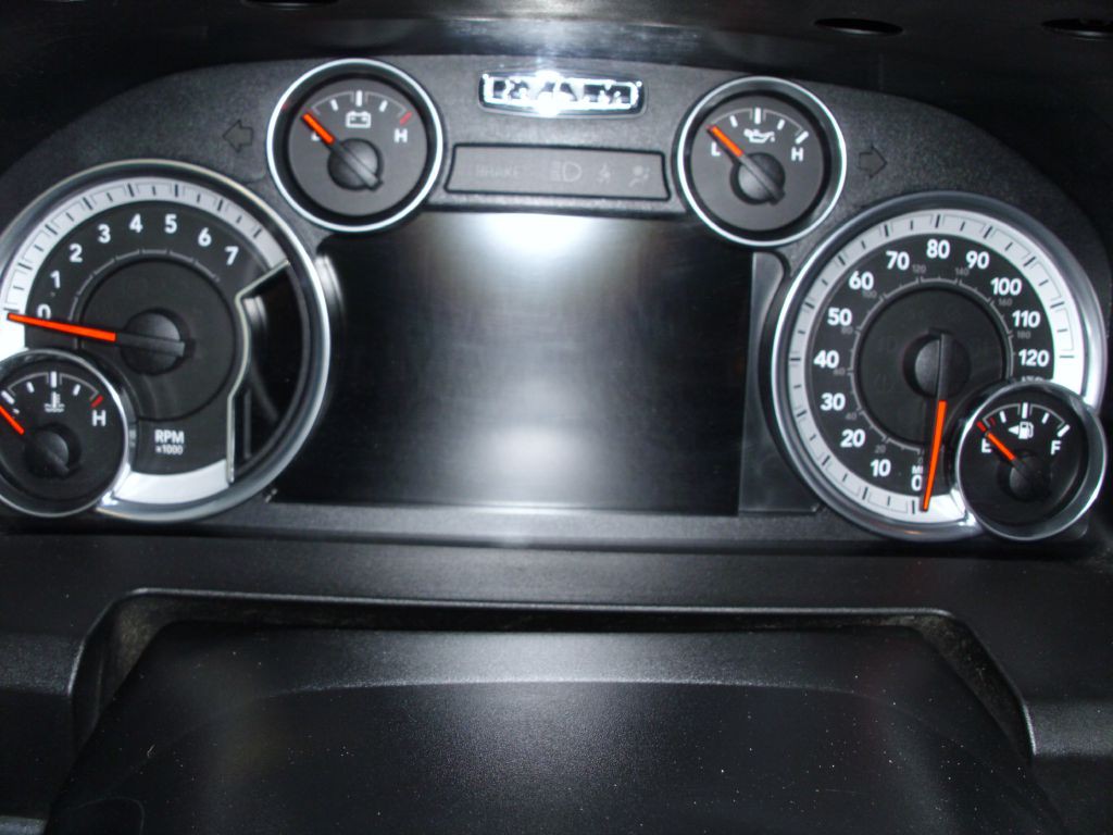 2014 RAM 1500 Image 21