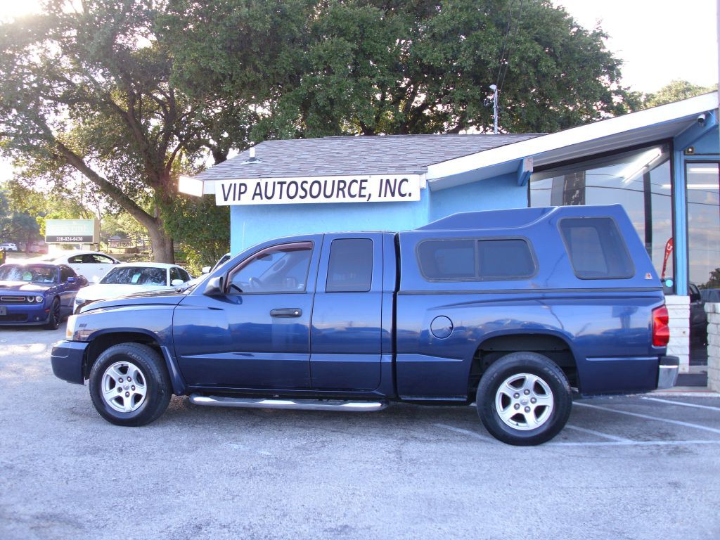 2006 Dodge Dakota Image 4
