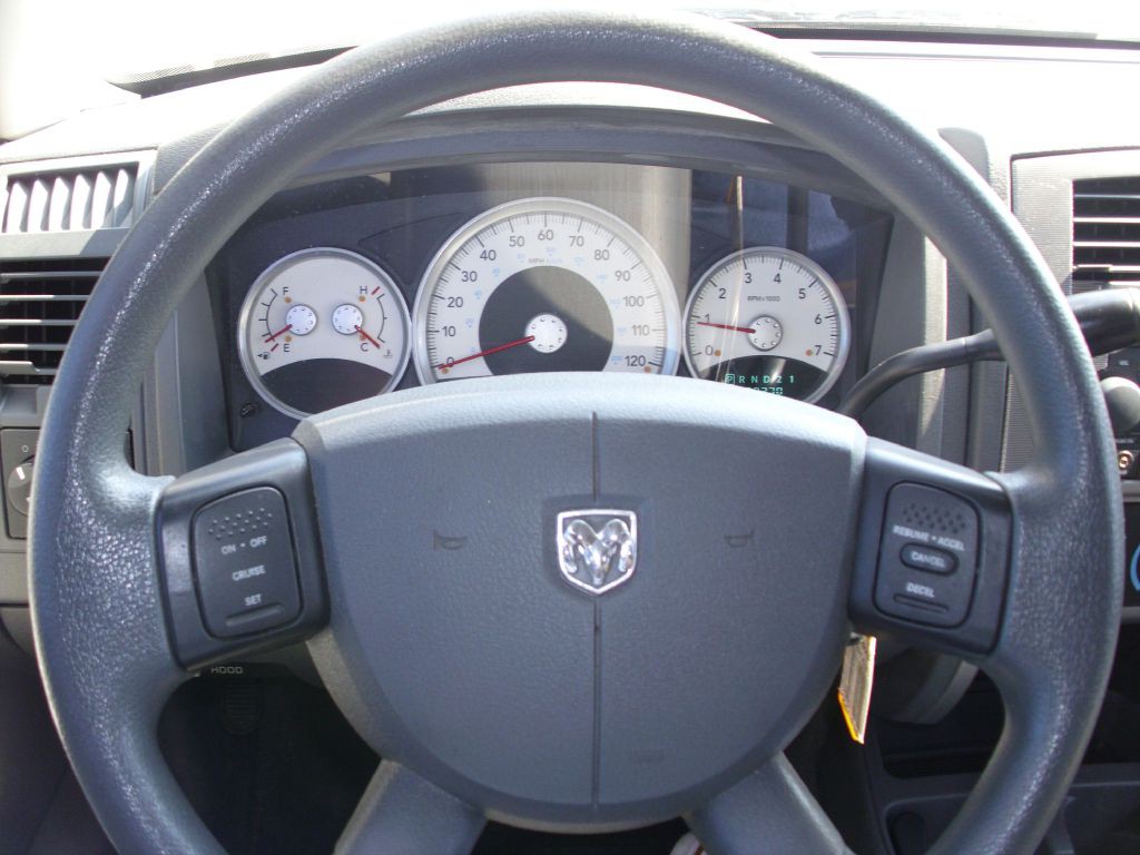 2006 Dodge Dakota Image 18