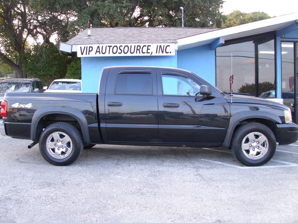 2006 Dodge Dakota Image 1