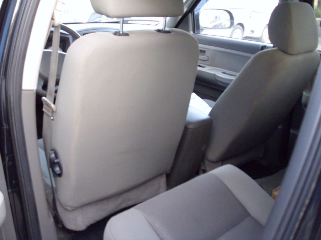 2006 Dodge Dakota Image 13