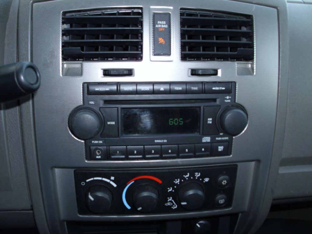 2006 Dodge Dakota Image 16