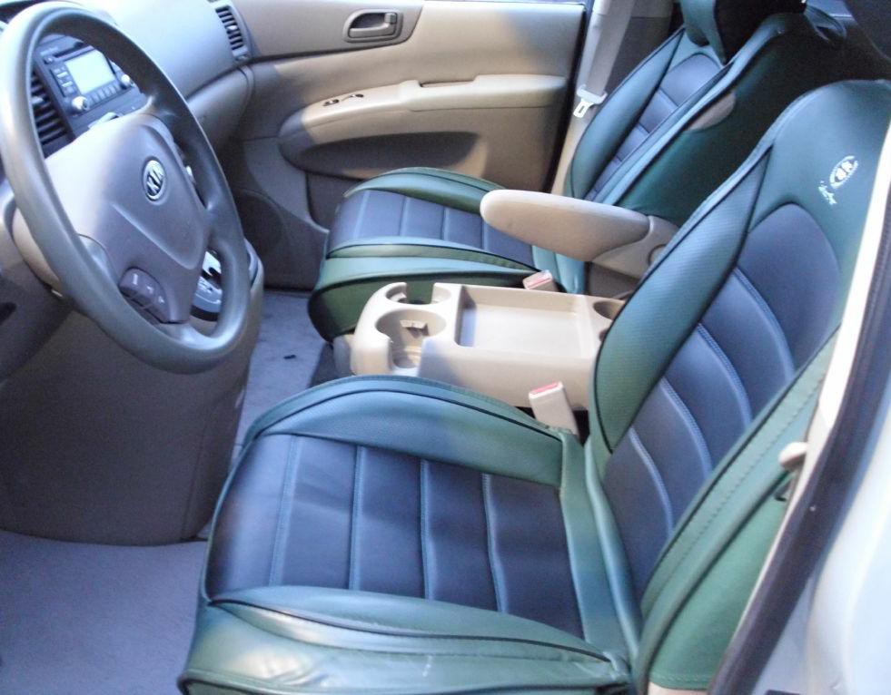 2012 Kia Sedona Image 6