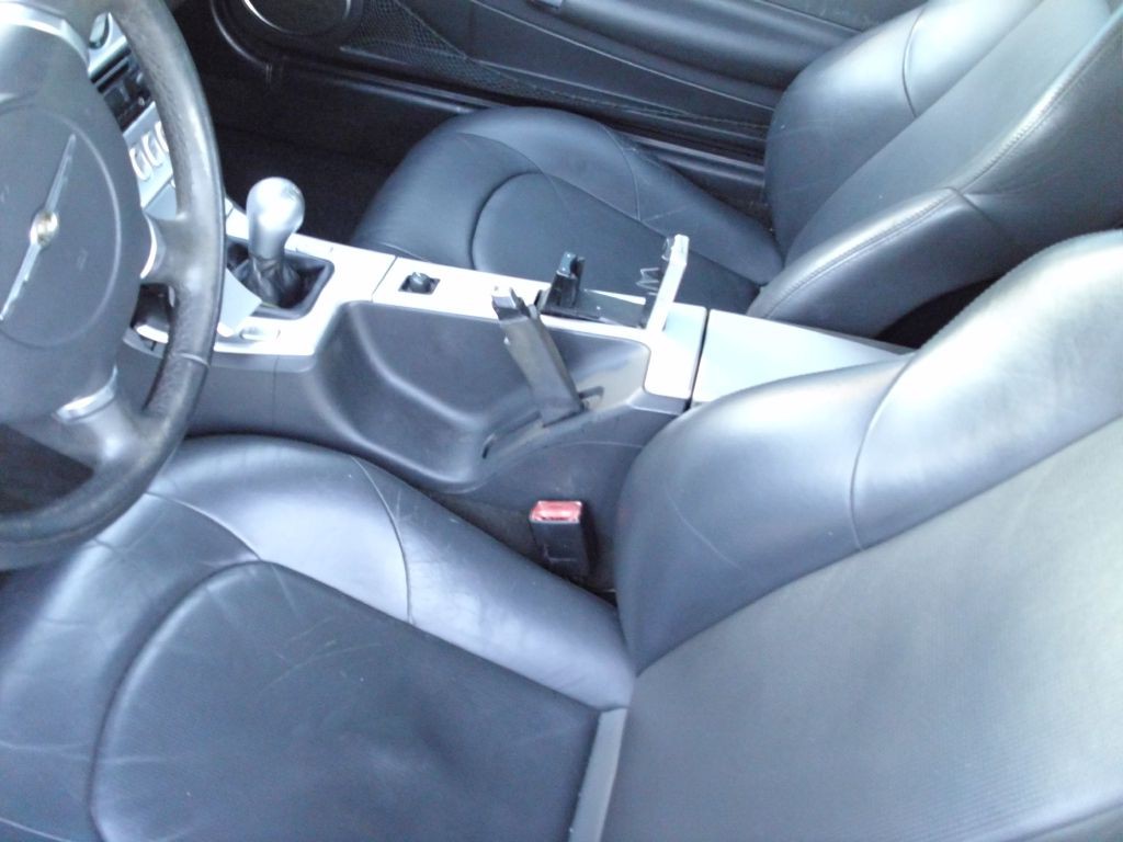 2006 Chrysler Crossfire Image 9
