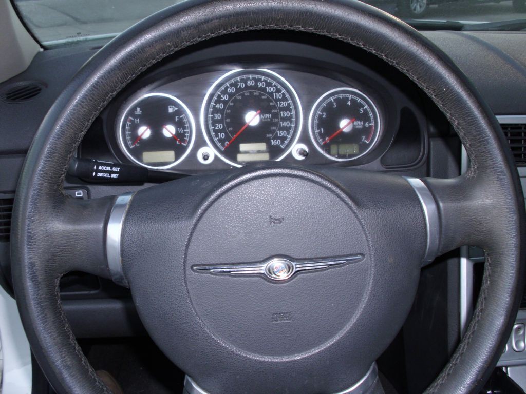 2006 Chrysler Crossfire Image 13