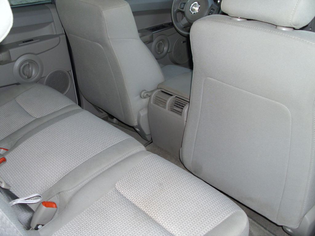 2007 Jeep Commander Image 14