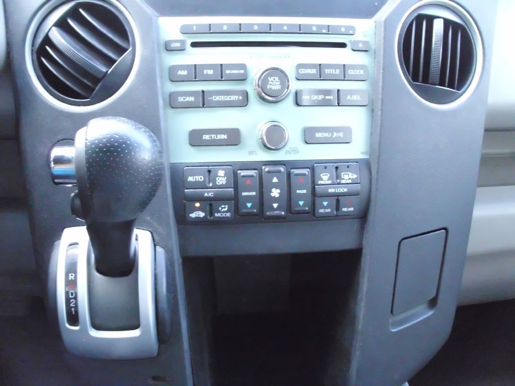 2010 Honda Pilot Image 16
