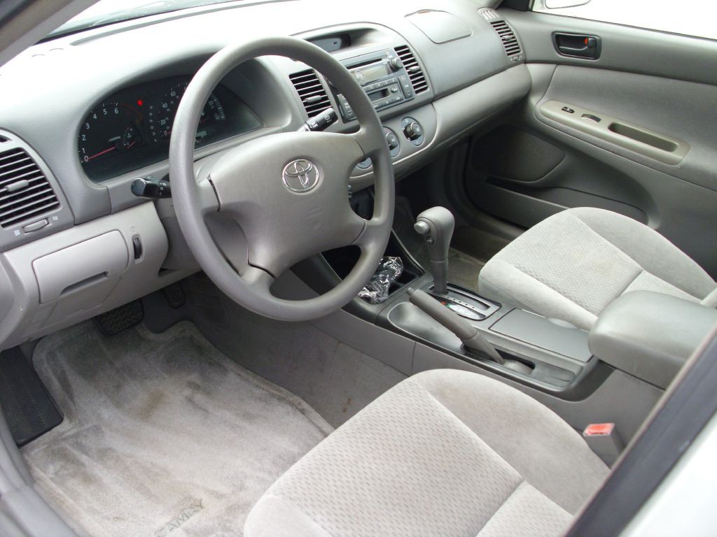 2002 Toyota Camry Image 8