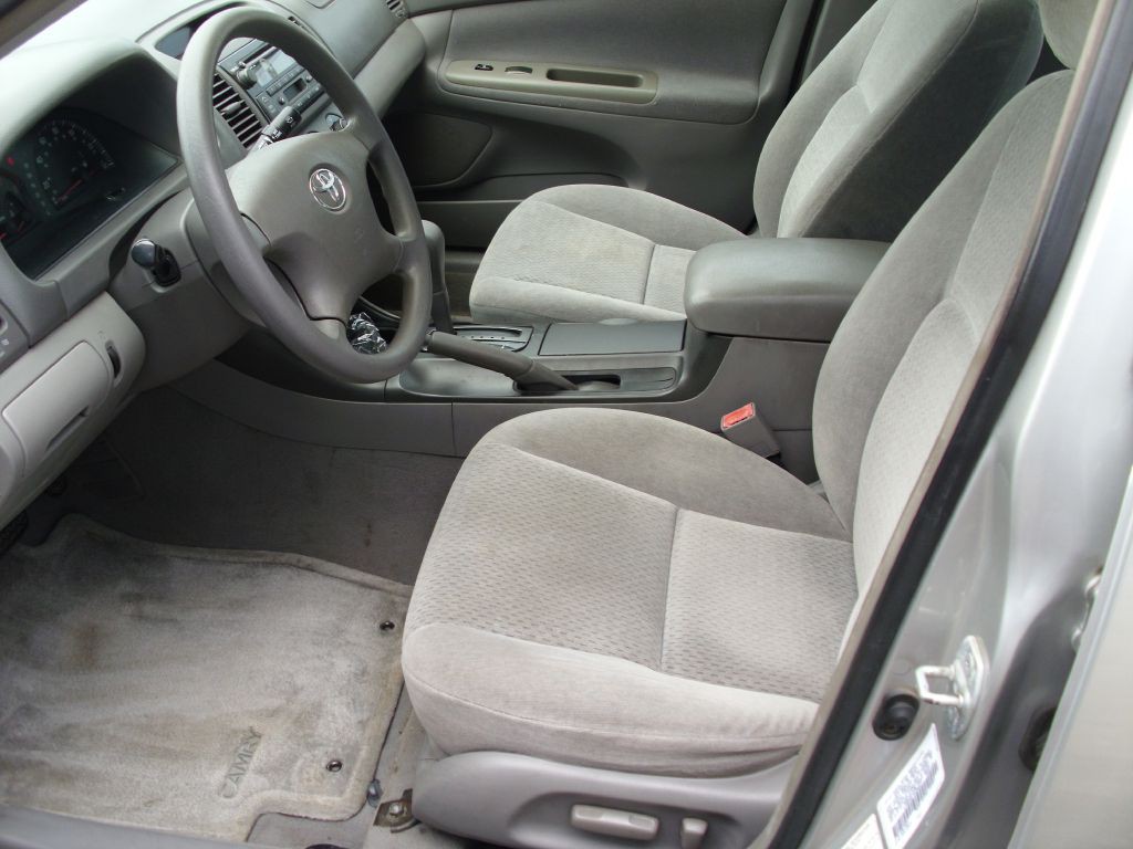 2002 Toyota Camry Image 9