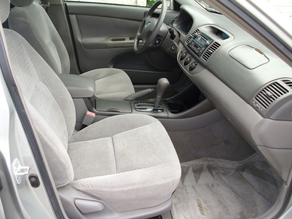 2002 Toyota Camry Image 10
