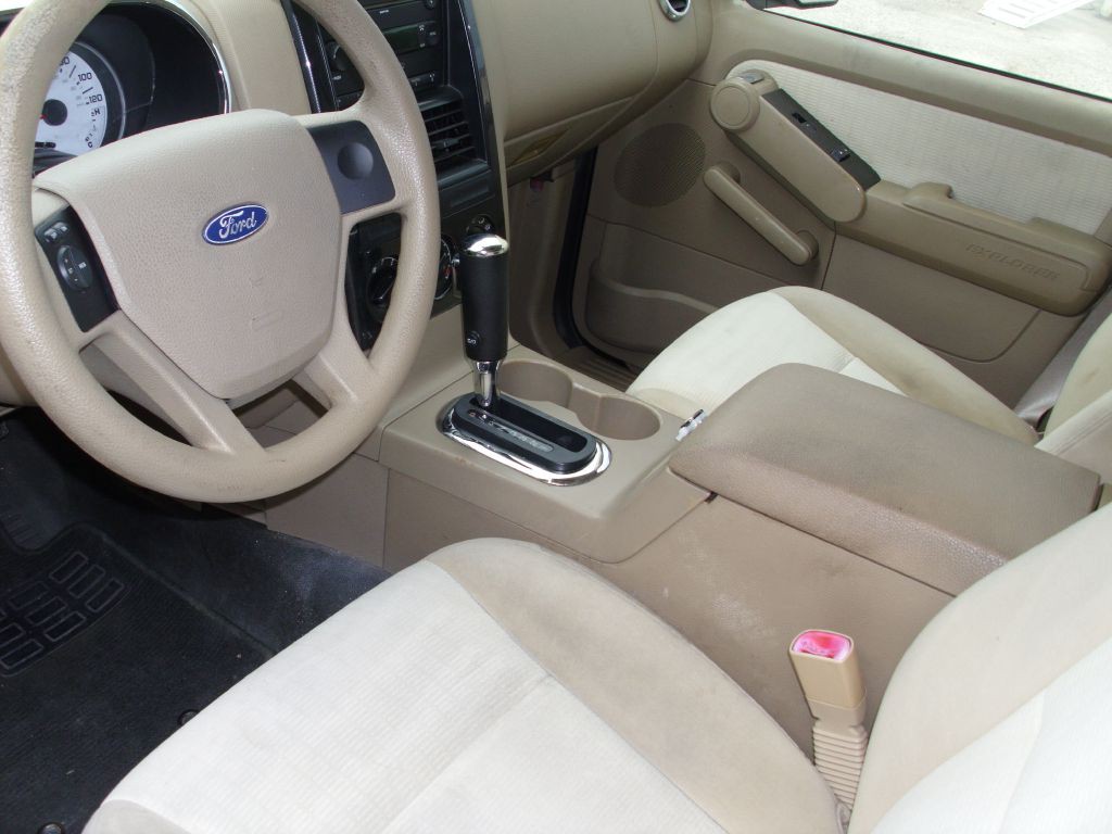 2007 Ford Explorer Image 9