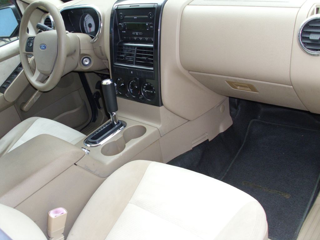 2007 Ford Explorer Image 11