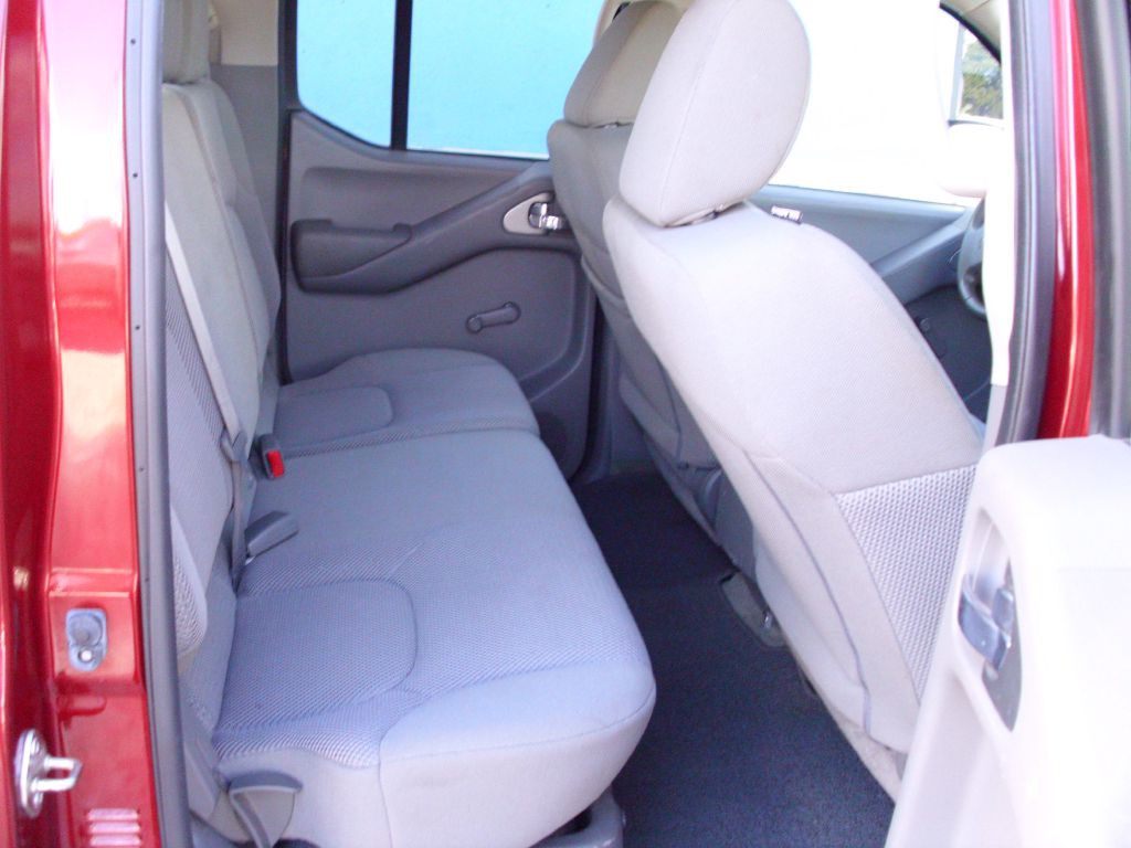 2018 Nissan Frontier Image 13